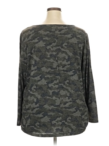 Per Se Pullover Sweater (view 2)