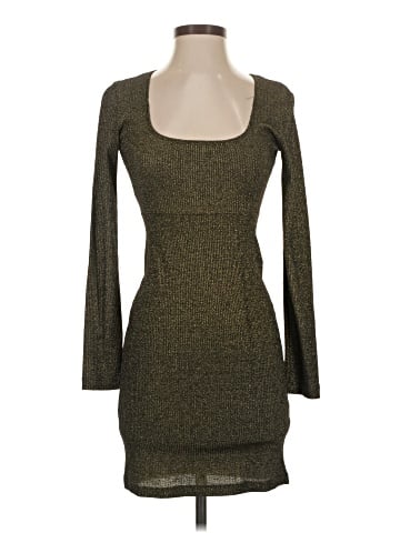 Urban Outfitters Casual Dress (view 1)