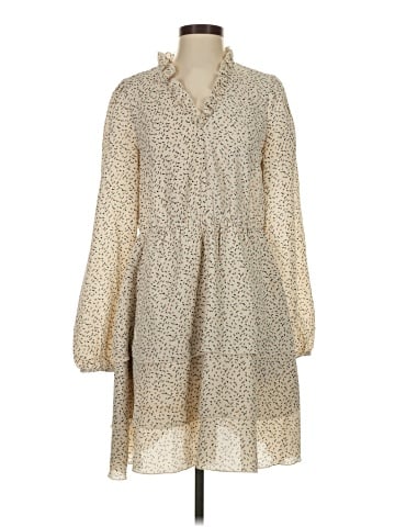 AWARE by Vero Moda Casual Dress (view 1)