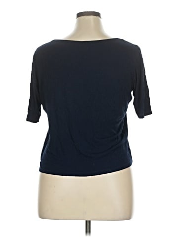 MAX Short Sleeve Top (view 2)