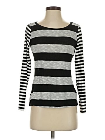 Casual Couture by Green Envelope Long Sleeve Top (view 1)