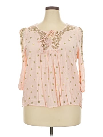 Farmers Market 3/4 Sleeve Blouse (view 1)