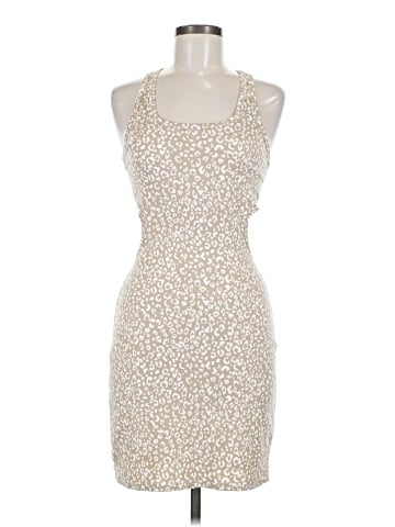 Le Lis Cocktail Dress (view 1)