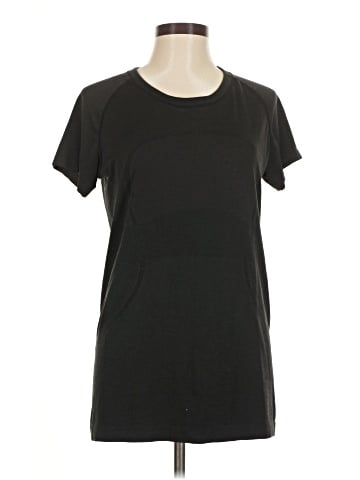 Lululemon Athletica Short Sleeve T-Shirt (view 1)
