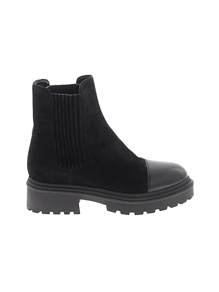 Pre-owned Marc Fisher Ankle Boots In Black