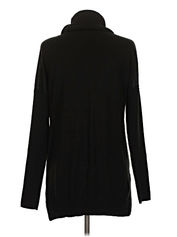 Cupio Pullover Sweater (view 2)