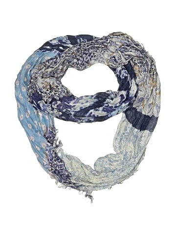 Claire's Scarf (view 1)
