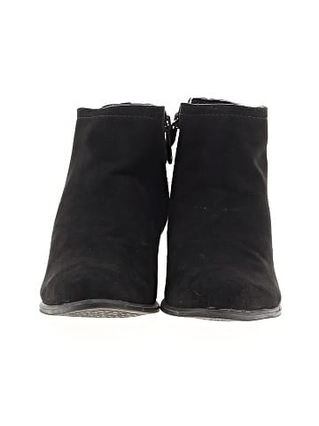 Daisy Fuentes Ankle Boots (view 2)