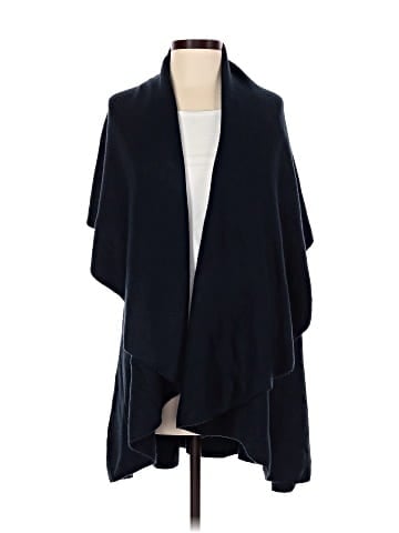 Look Poncho (view 1)