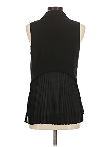 DAILYLOOK Sleeveless Blouse (view 2)