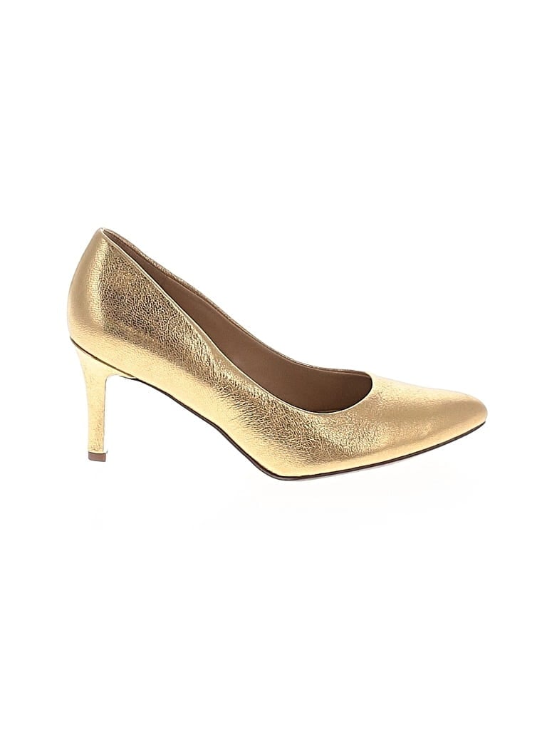 Pre-owned Naturalizer Heels In Gold
