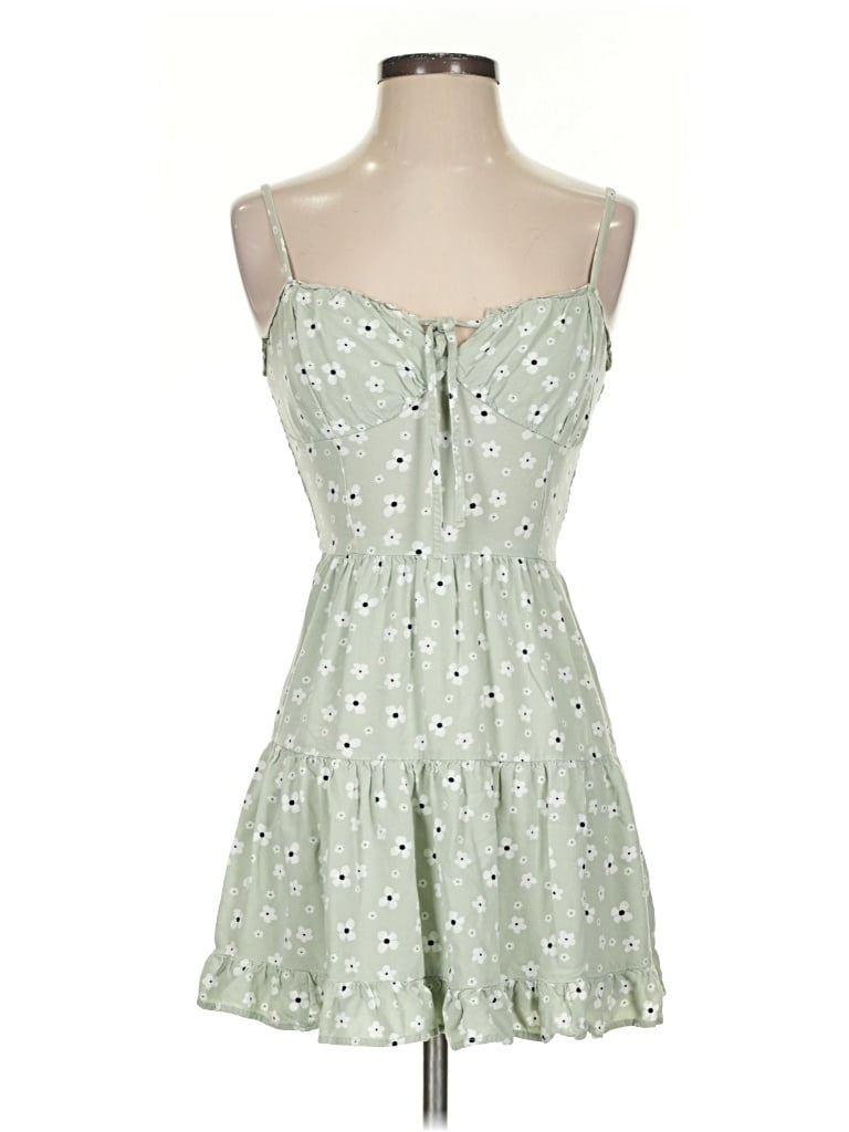 Pre-owned Hollister Cocktail Dress In Green