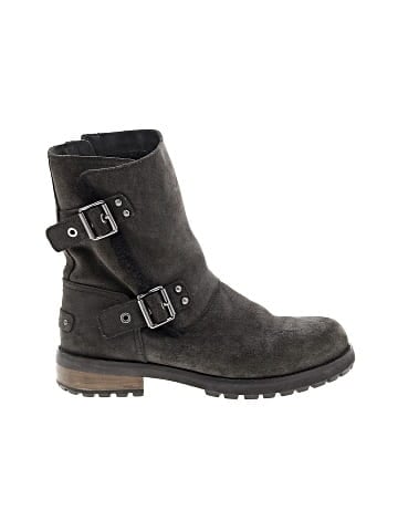 Ugg Boots (view 1)