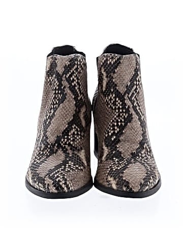 Iris & Ink Ankle Boots (view 2)