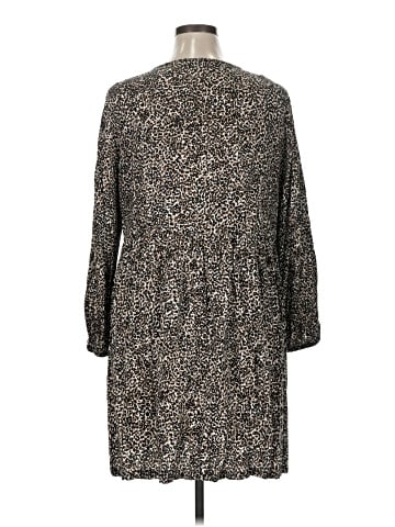 Old Navy Casual Dress (view 2)