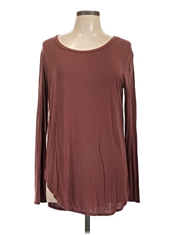 Emma's Closet Long Sleeve T-Shirt (view 1)