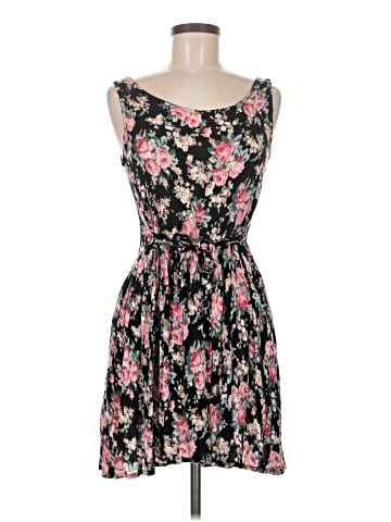 Her Style Boutique Casual Dress (view 1)