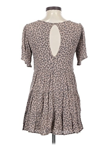 Abercrombie & Fitch Casual Dress (view 2)