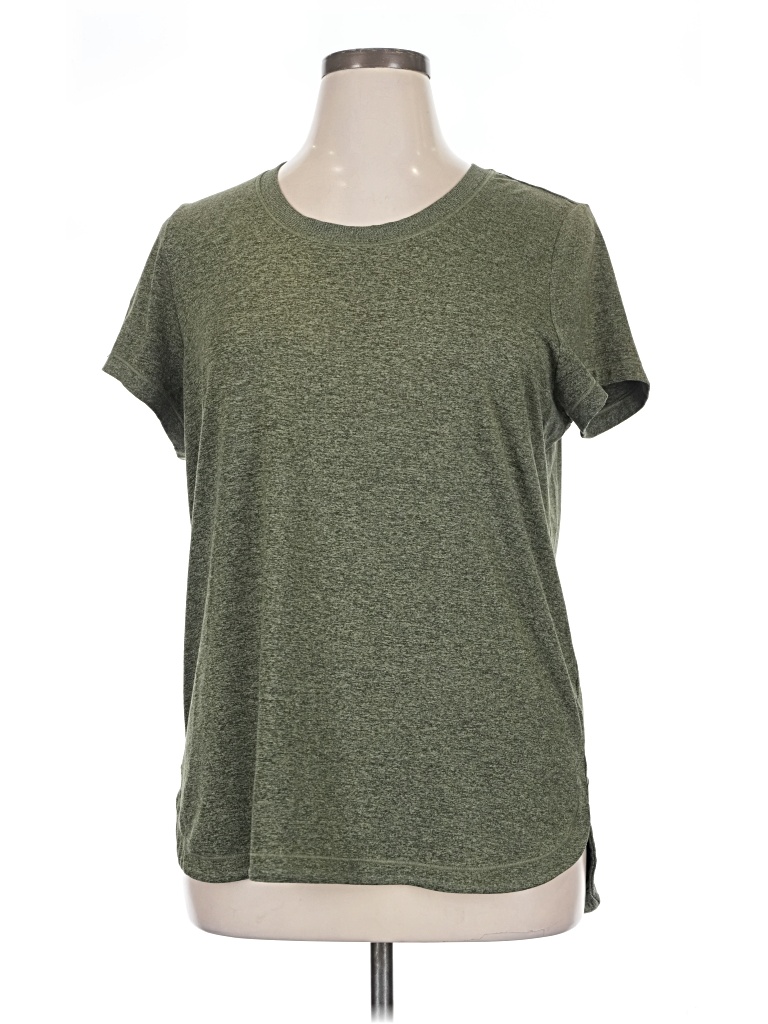 Pre-owned Athleta Short Sleeve T-shirt In Green