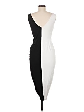 Used Black And White Dresses On Sale Up To 90% Off
