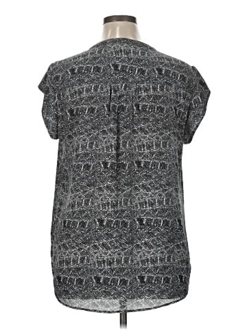 Black Rainn Short Sleeve Blouse (view 2)