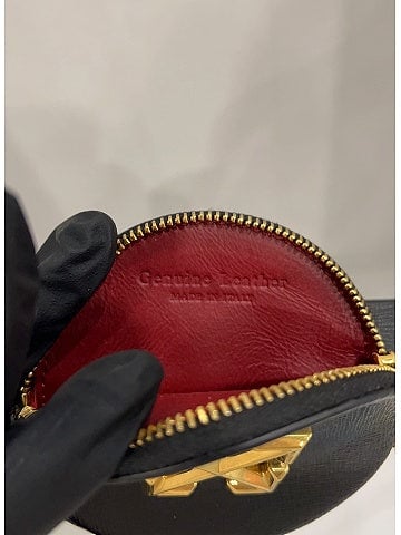OFF-WHITE Belt Bag (view 2)