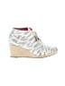 TOMS Graphic Silver Gray Ankle Boots Size 9 - photo 1