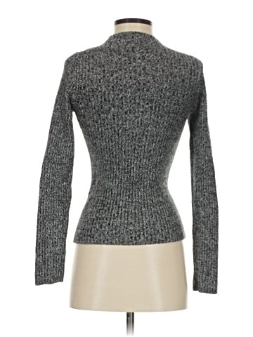 Uniqlo Turtleneck Sweater (view 2)