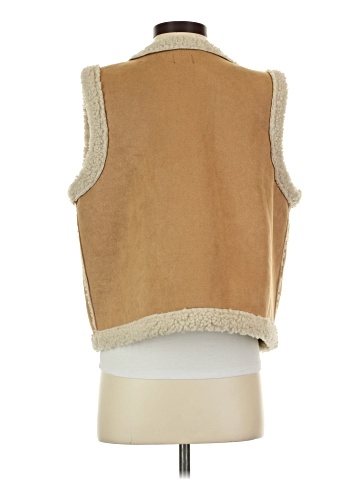 Coco + Carmen Faux Fur Vest (view 2)