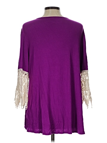 Forgotten Grace 3/4 Sleeve Top (view 2)