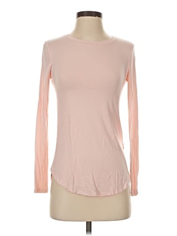 Old Navy Long Sleeve T-Shirt (view 1)