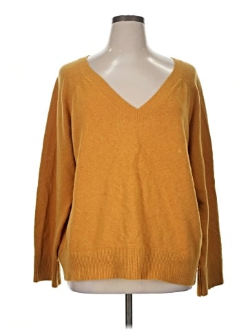 Old Navy Pullover Sweater (view 1)