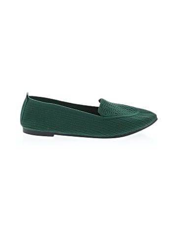 Unbranded Flats (view 1)