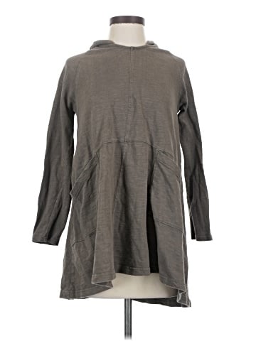 Easel Poncho (view 1)