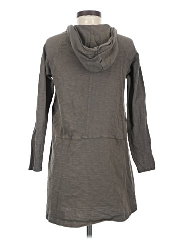 Easel Poncho (view 2)