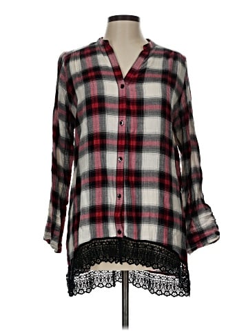 WallpapHER 3/4 Sleeve Blouse (view 1)