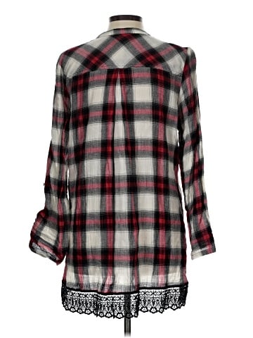 WallpapHER 3/4 Sleeve Blouse (view 2)