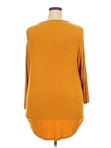 Michelle Mae 3/4 Sleeve Blouse (view 2)