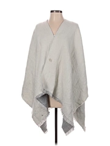 Uniqlo Wrap (view 1)