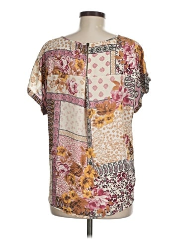 Maurices Short Sleeve T-Shirt (view 2)