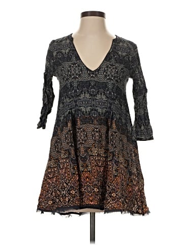 Ecote 3/4 Sleeve Blouse (view 1)