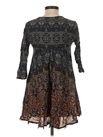 Ecote 3/4 Sleeve Blouse (view 2)