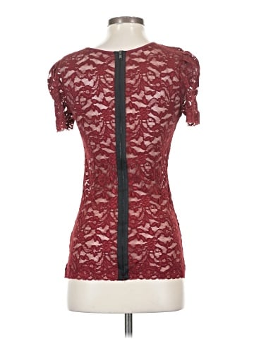 Moda International Short Sleeve Top (view 2)