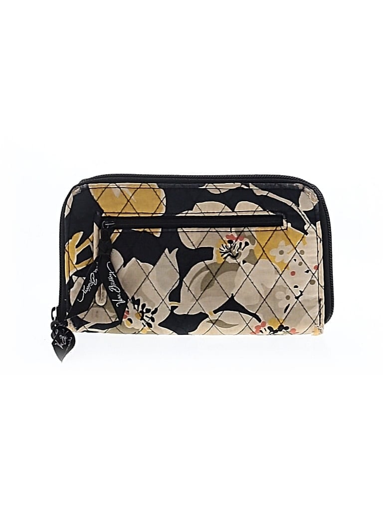 Pre-owned Vera Bradley Wristlet In White