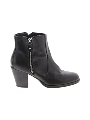 Simply Vera Vera Wang Ankle Boots (view 1)