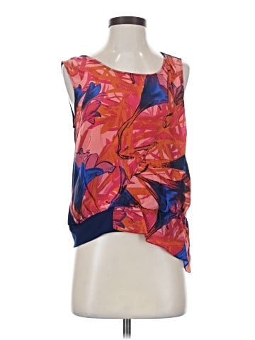 Leifsdottir Sleeveless Blouse (view 1)