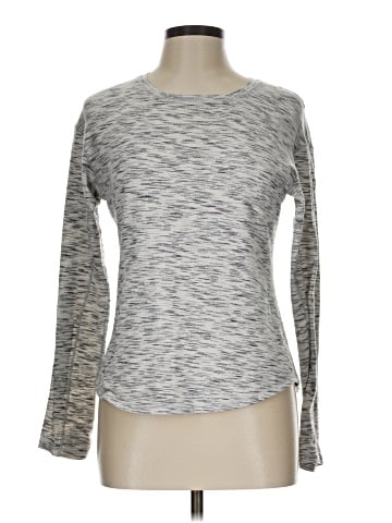 Lululemon Athletica Long Sleeve T-Shirt (view 1)