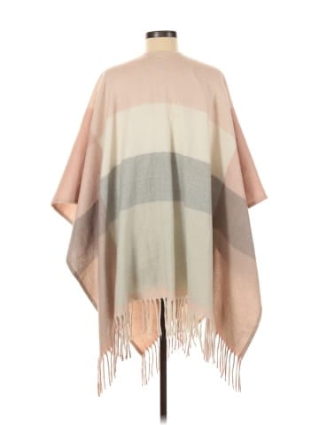 Woolrich Poncho (view 2)