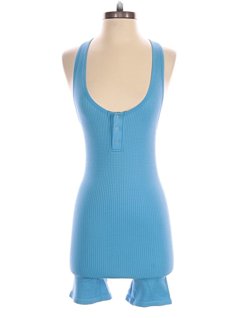 Pre-owned Colsie Romper In Blue