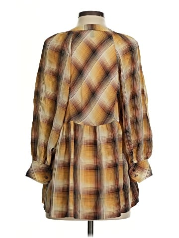 BCBGMAXAZRIA 3/4 Sleeve Silk Top (view 2)